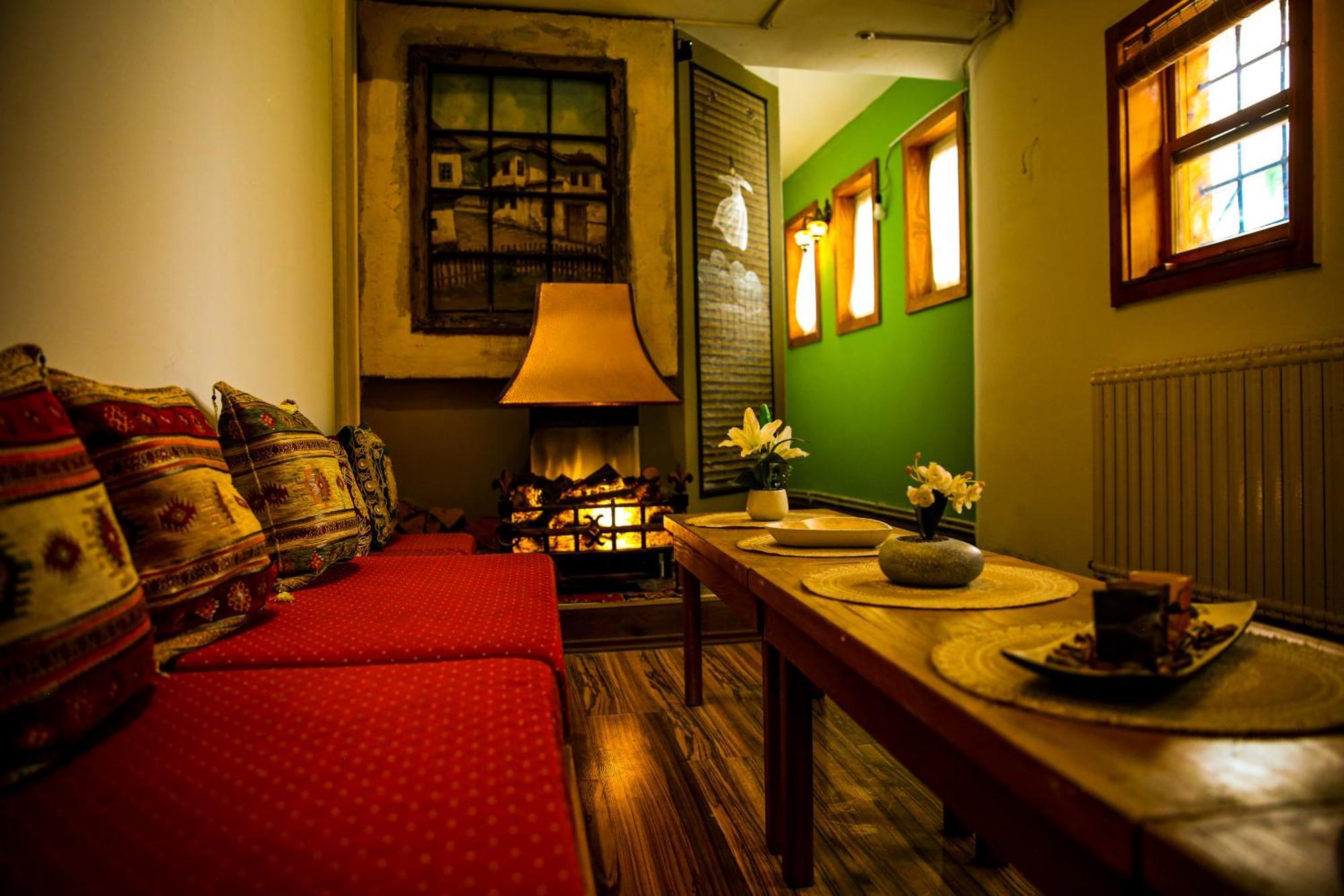 Guesthouse Nia Deluxe Saraievo Exterior foto